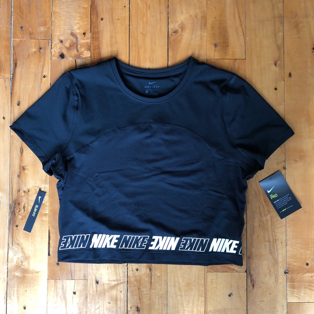 NEW BLACK NIKE CROP TOP DRIFIT